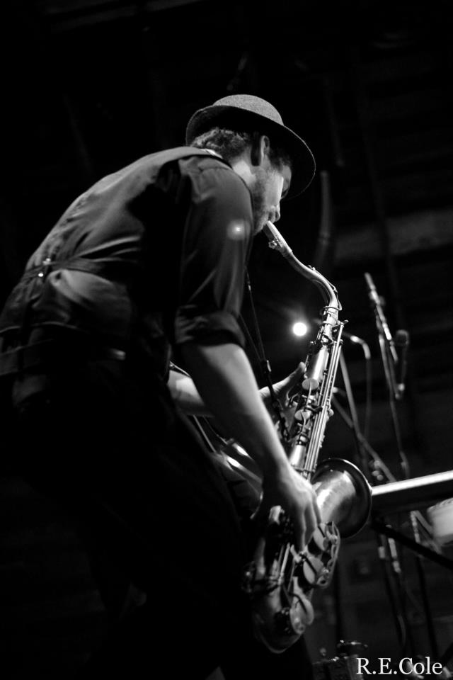 12495_646170771621_996496329_n