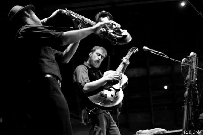 534016_646170811541_1861610614_n