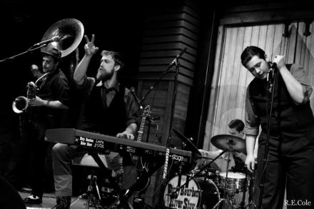 554983_10151338176621816_2103613181_n